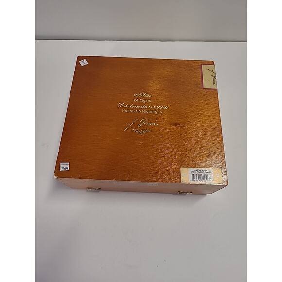 La Aroma De Cuba Reserva Nicaragua Cigar Box Wooden EMPTY - Picture 11 of 15